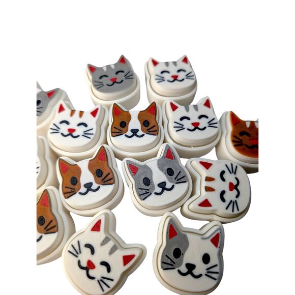 Single cat face fidget clickers great party gifts,‎ teacher prizes - Picture 2 of 3
